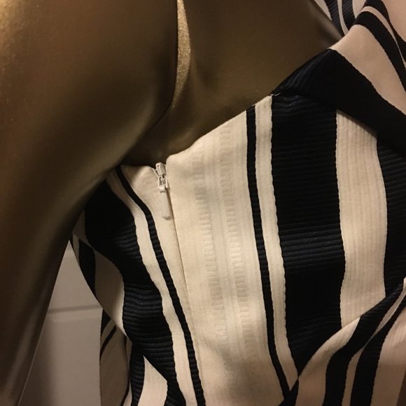 KAY UNGER One-Shoulder Cross Front Maxi Dress - Picture 12 of 16